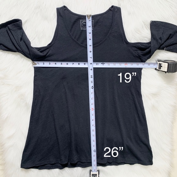 Anthropologie Black Cold Shoulder Relaxed Fit Pullover Short Sleeve Slub Tee - Picture 8 of 8